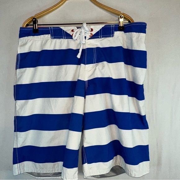 Old Navy Shorts Mens Extra Large‎ Blue White Stripe Mesh Lined Board Swim Trunk - Picture 1 of 13